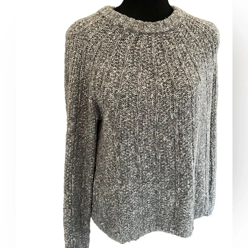 Fat Face gray marled chunky knit crew neck sweater size 4.